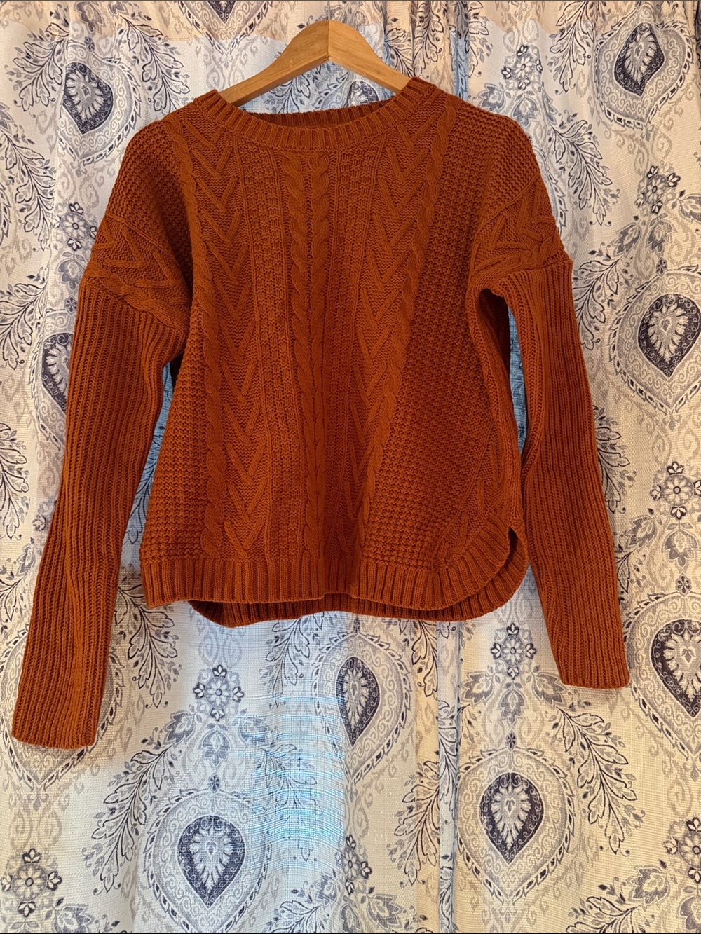 Joseph A Rust Cable Knit Crewneck Sweater